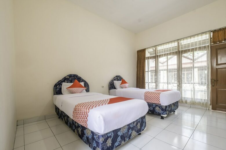 Oyo 2346 Hotel Padjadjaran 1