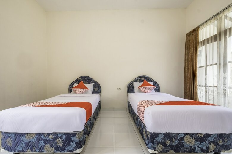 Oyo 2346 Hotel Padjadjaran 1