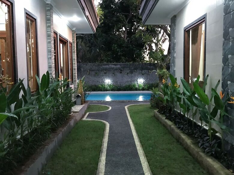Hotel Dwaraloka House