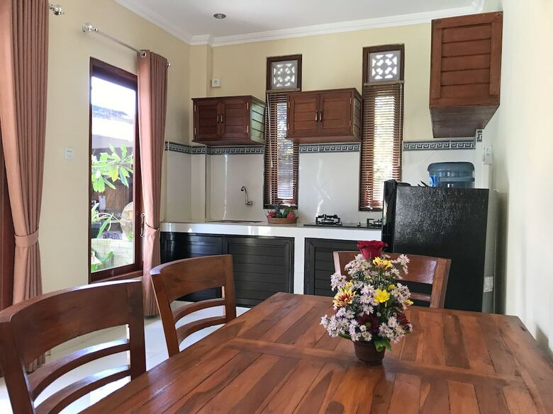 Hotel Dwaraloka House