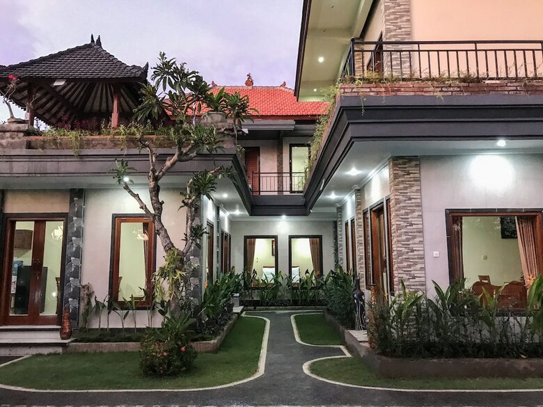 Hotel Dwaraloka House
