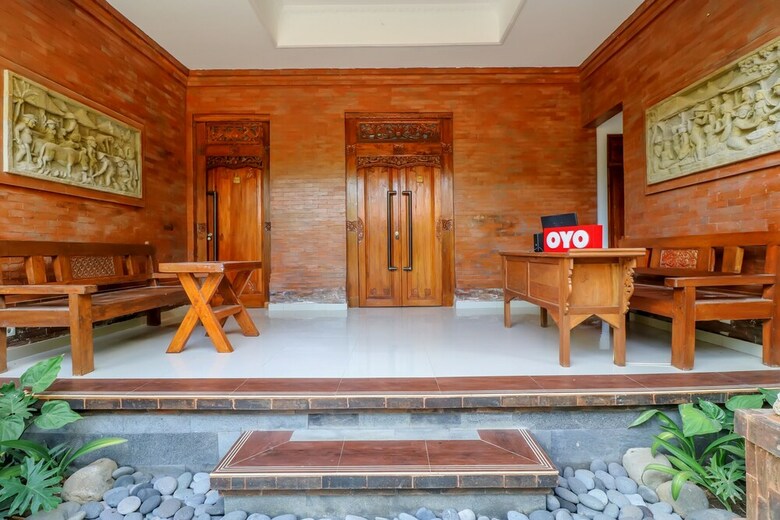 Hotel Oyo 2607 Men Bebas Residence