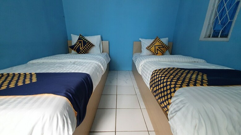 Hotel Oyo 2302 Blue House Costel