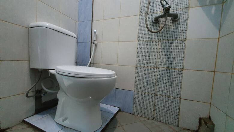 Hotel Oyo 2302 Blue House Costel