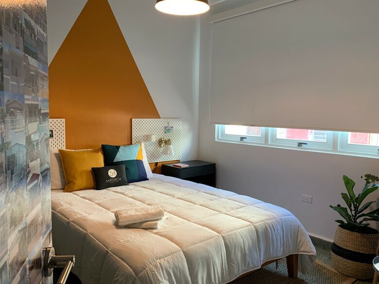 Hostal Santurcia Hostel - Adults Only