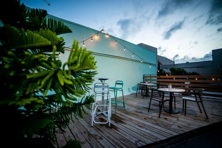 Hostal Santurcia Hostel - Adults Only