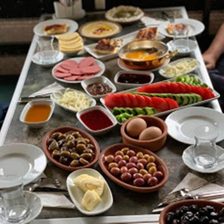 Hotel Sakli Cennet Esadiye