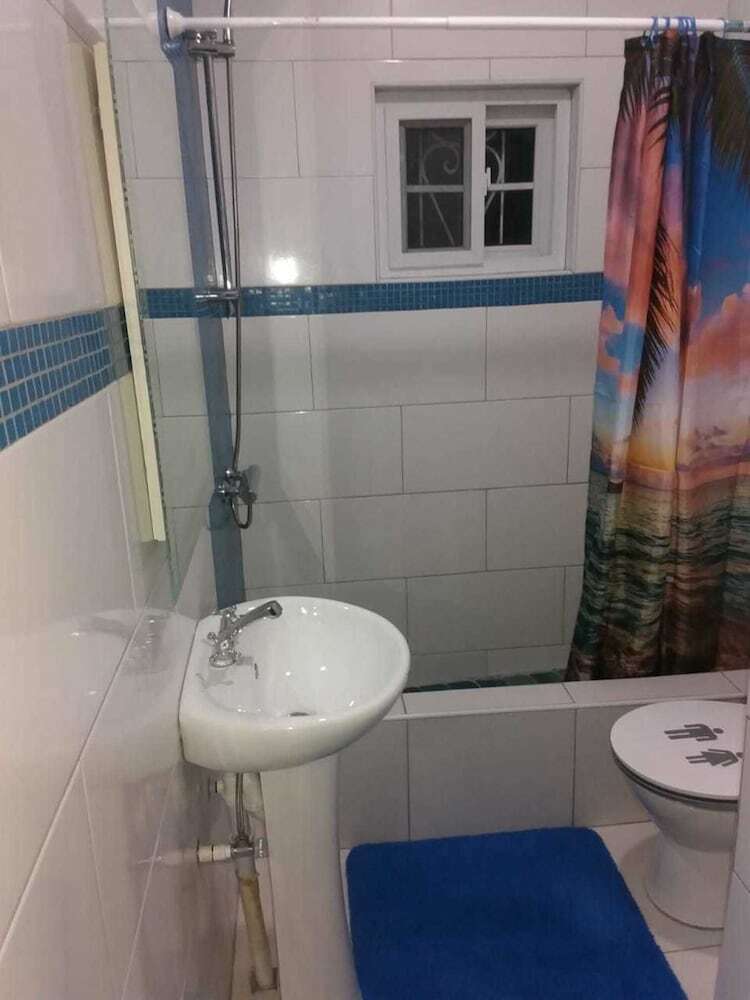 4 Bedroom House - Portland