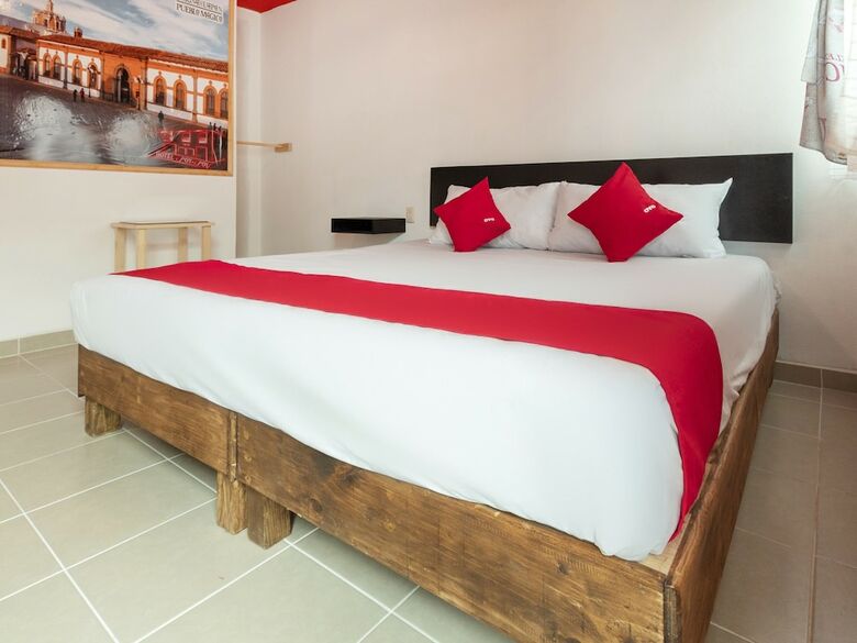 Oyo Hotel Poy Poy