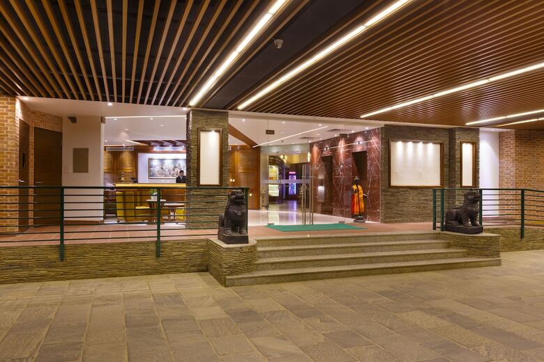 Hotel Ambassador By Ace Hotels