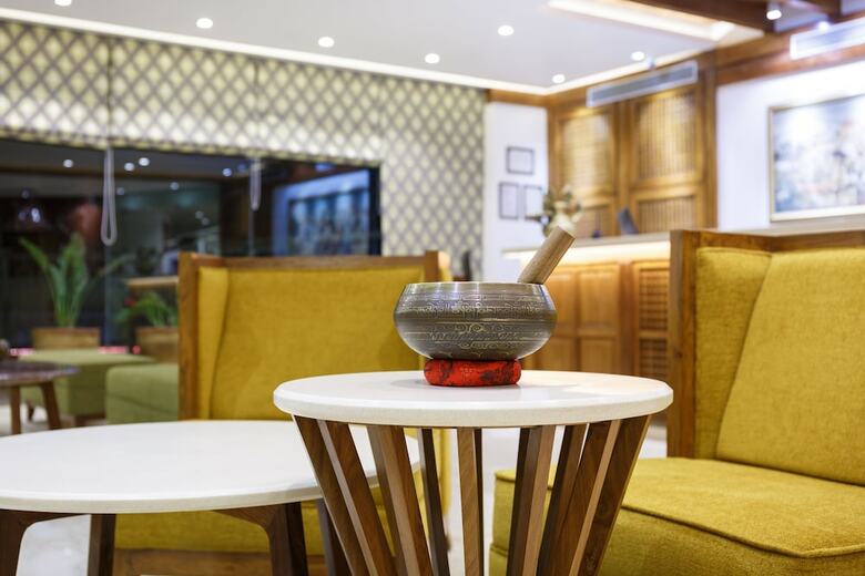 Hotel Ambassador By Ace Hotels