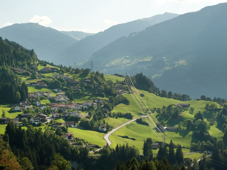 Beautiful Apartment Near Mountains In Gerlosberg