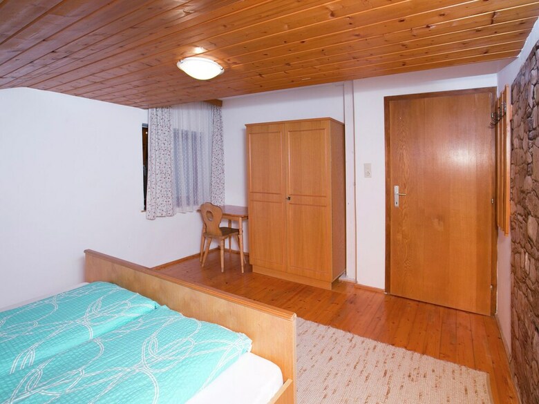 Beautiful Apartment Near Mountains In Gerlosberg