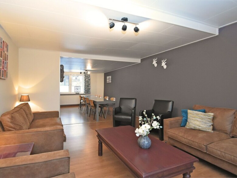 Spacious Apartment In Ober-waroldern With Sauna