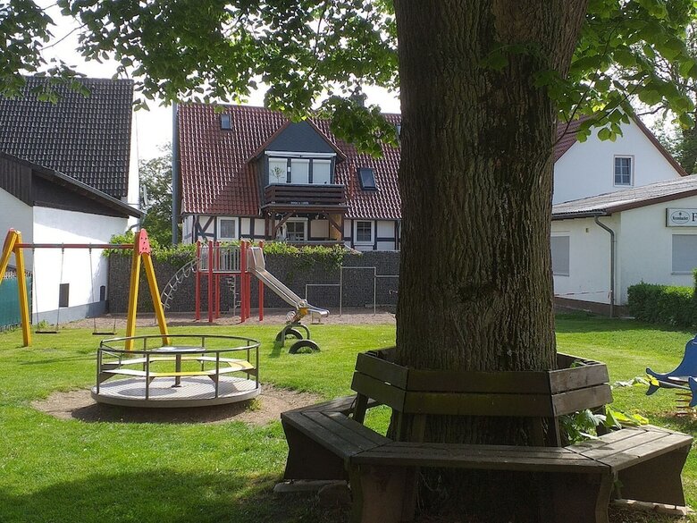 Spacious Apartment In Ober-waroldern With Sauna