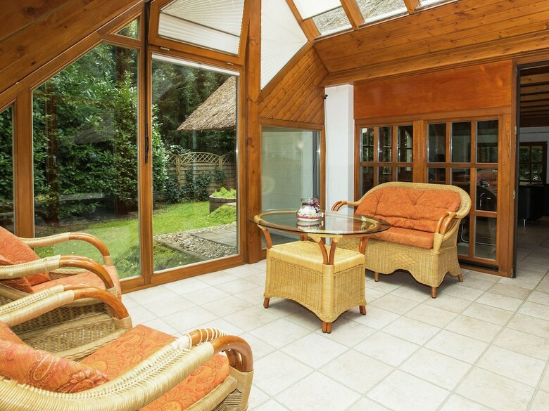 Exclusive Thatched Roof House In The Samtgemeinde Uelsen With Conservatory