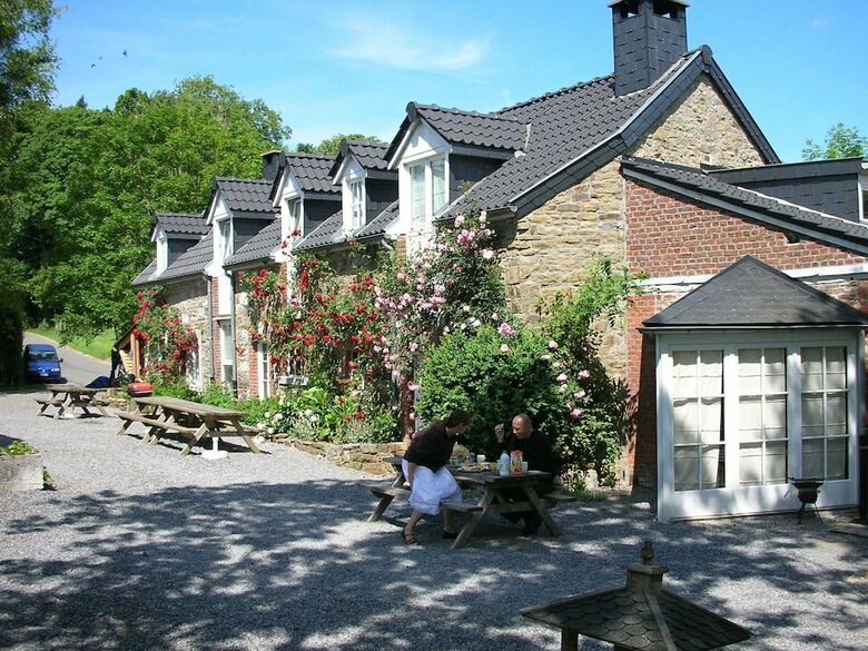 Splendid Cottage In Ferri�res With Terrace, Garden, Bbq