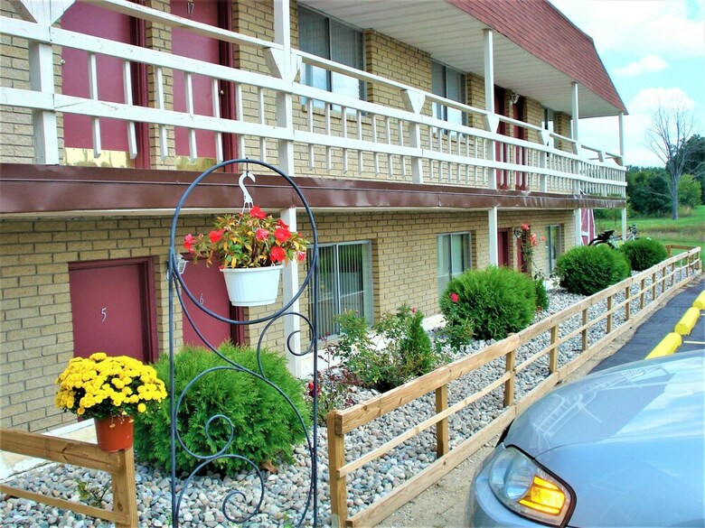 Motel Country Meadow Inn