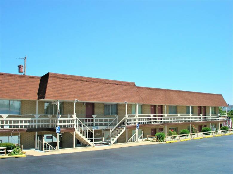Motel Country Meadow Inn