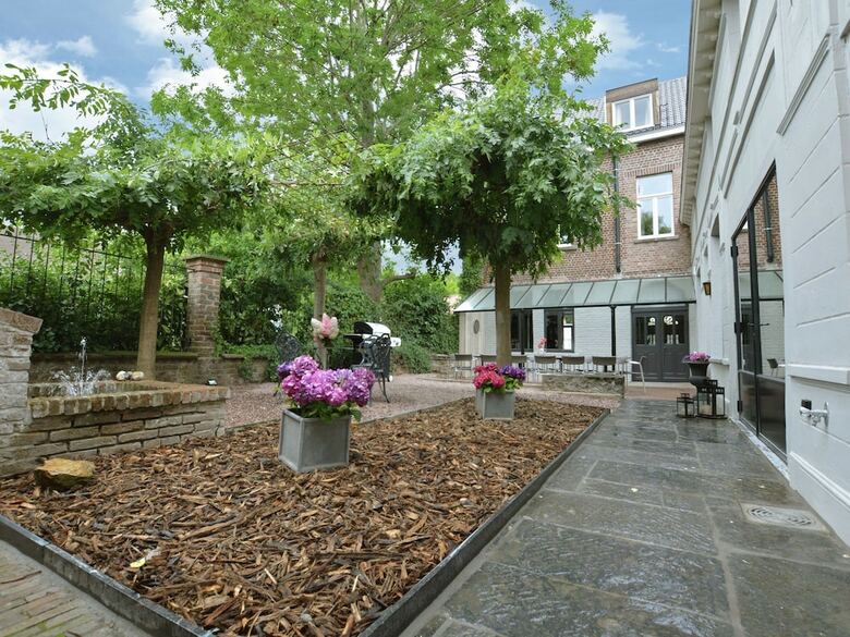 Apartamentos Luxurious Villa In Heuvelland With Garden