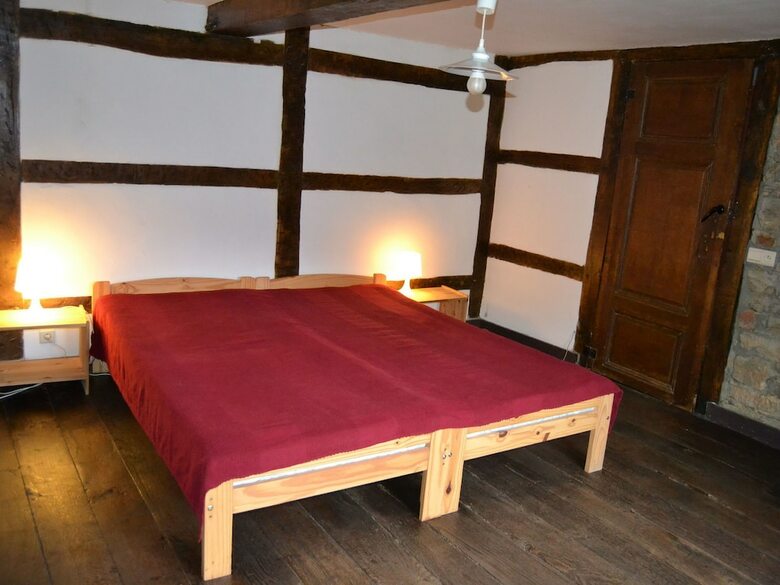 Well Kept Gite, Short Distance From The River And Forest