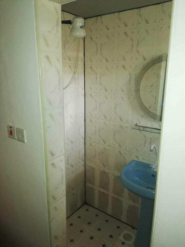 Hostal Guest House Hotel Chrisna