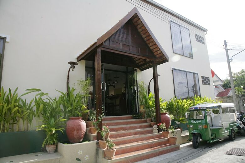 Bed & Breakfast Evergreen Boutique Hotel