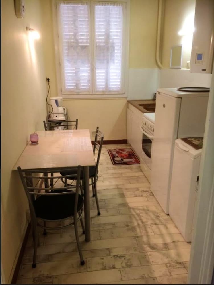 Apartamento Studio In Vichy, With Furnished Garden