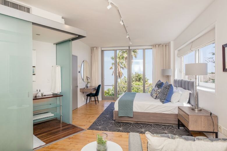 Apartamentos Lobster Villa