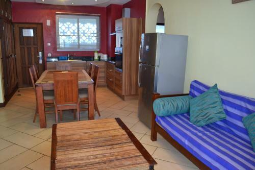 Aparthotel Cowrie Shell Beach Apartments