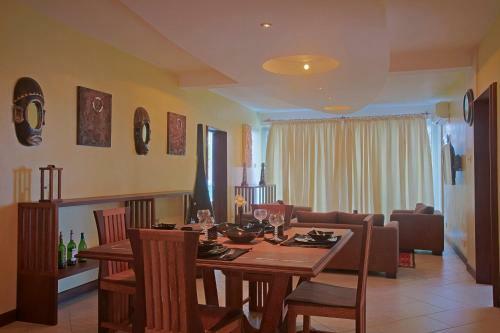 Aparthotel Cowrie Shell Beach Apartments