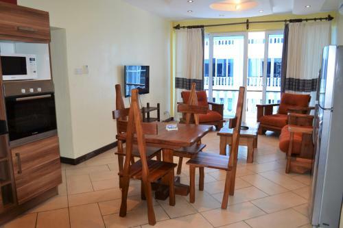 Aparthotel Cowrie Shell Beach Apartments