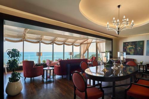 Safir Hotel And Residences Kuwait