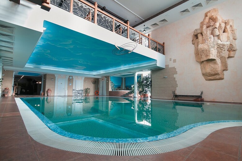 Tsunami Spa Hotel