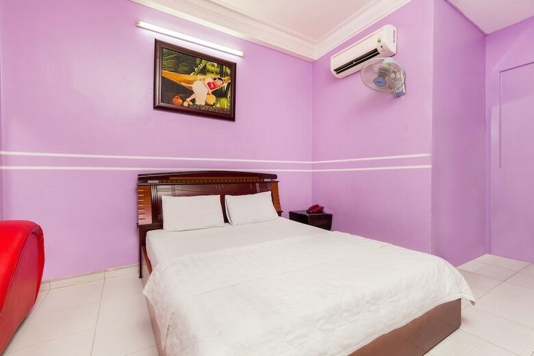 Spot On 905 Nguyet Duc Hotel