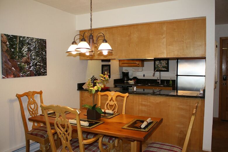 Cascade Village By The Ivy Group