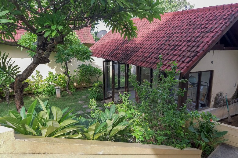Hotel Oyo 3070 Villa Lovina Eco Lodge