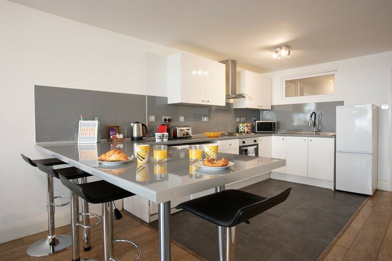 Apartamentos Rest & Recharge Regents Court 3bed 2bath