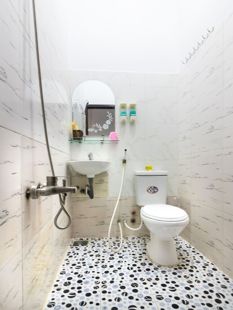 Hotel Spot On 881 Hoang Bach 3