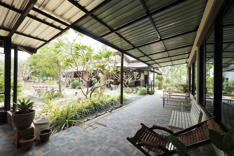 Hotel Oyo 733 T Resort