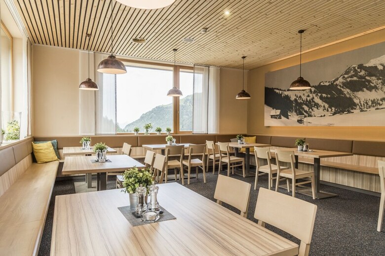 Jufa Hotel Laterns - Klangholzhus