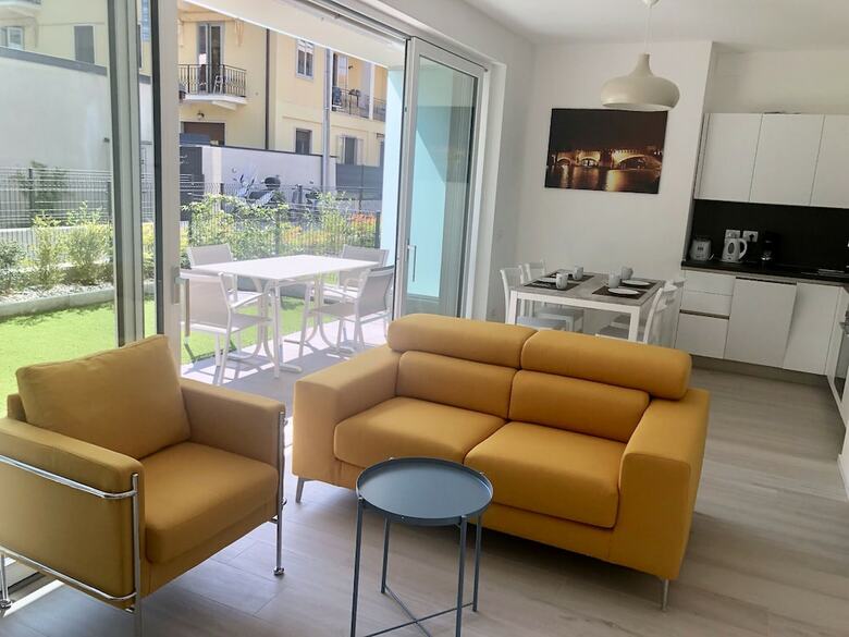 Apartment Terre Scaligere With Pool