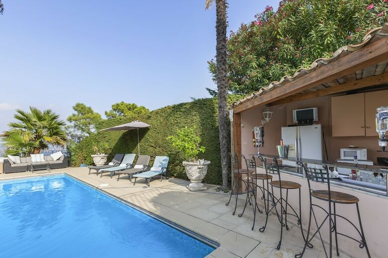 Cannes Mandelieu/theoule Border Lovely 6-bed Villa
