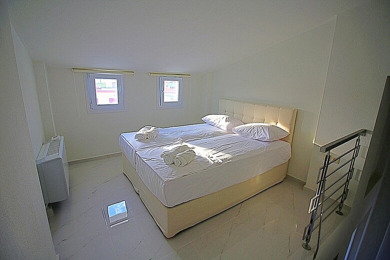 Aparthotel Sky Rays Luxury Apartments