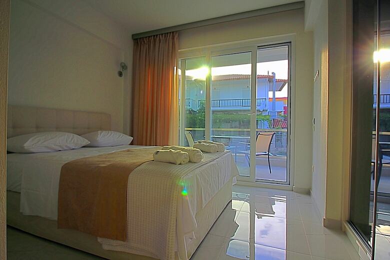 Aparthotel Sky Rays Luxury Apartments