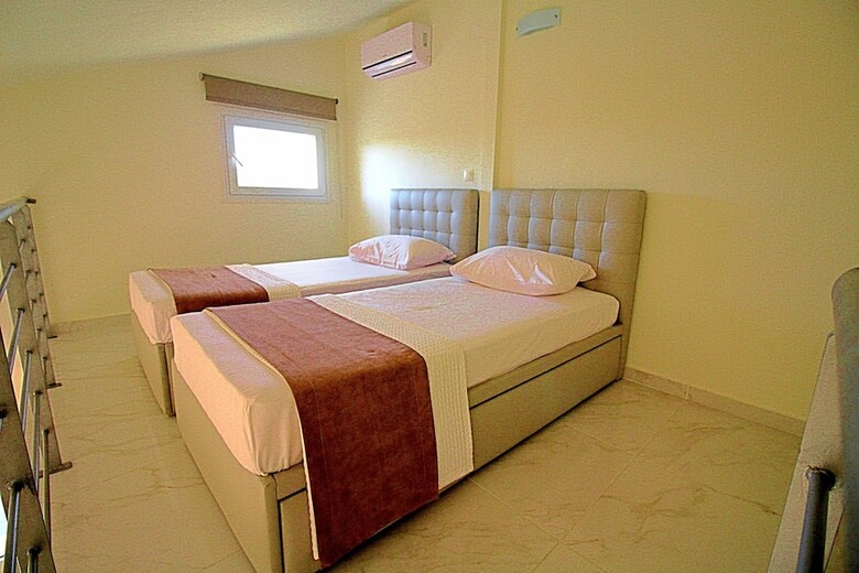 Aparthotel Sky Rays Luxury Apartments