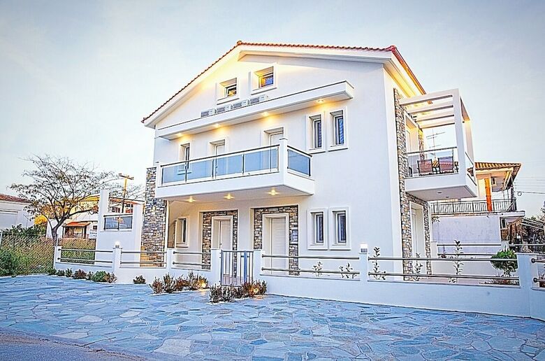 Aparthotel Sky Rays Luxury Apartments