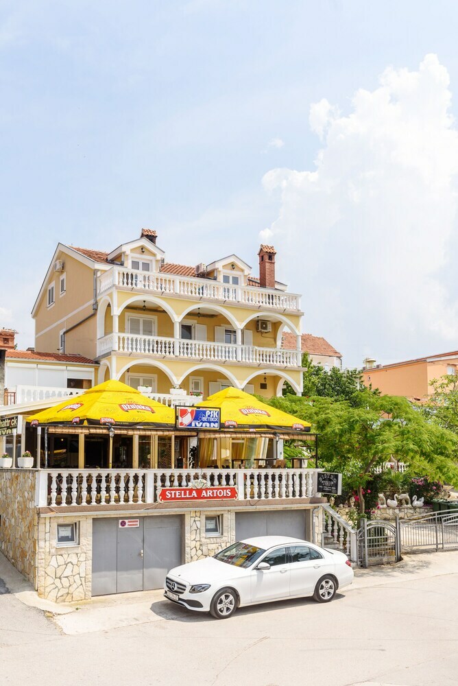 Apartments Papillon