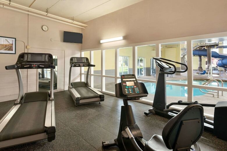 Hotel Ramada By Wyndham Spokane Airport