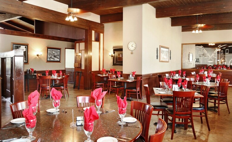 Hotel Ramada By Wyndham Spokane Airport